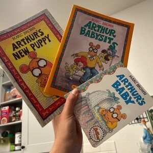 USED Arthur Book Set for Kids - Multicolor